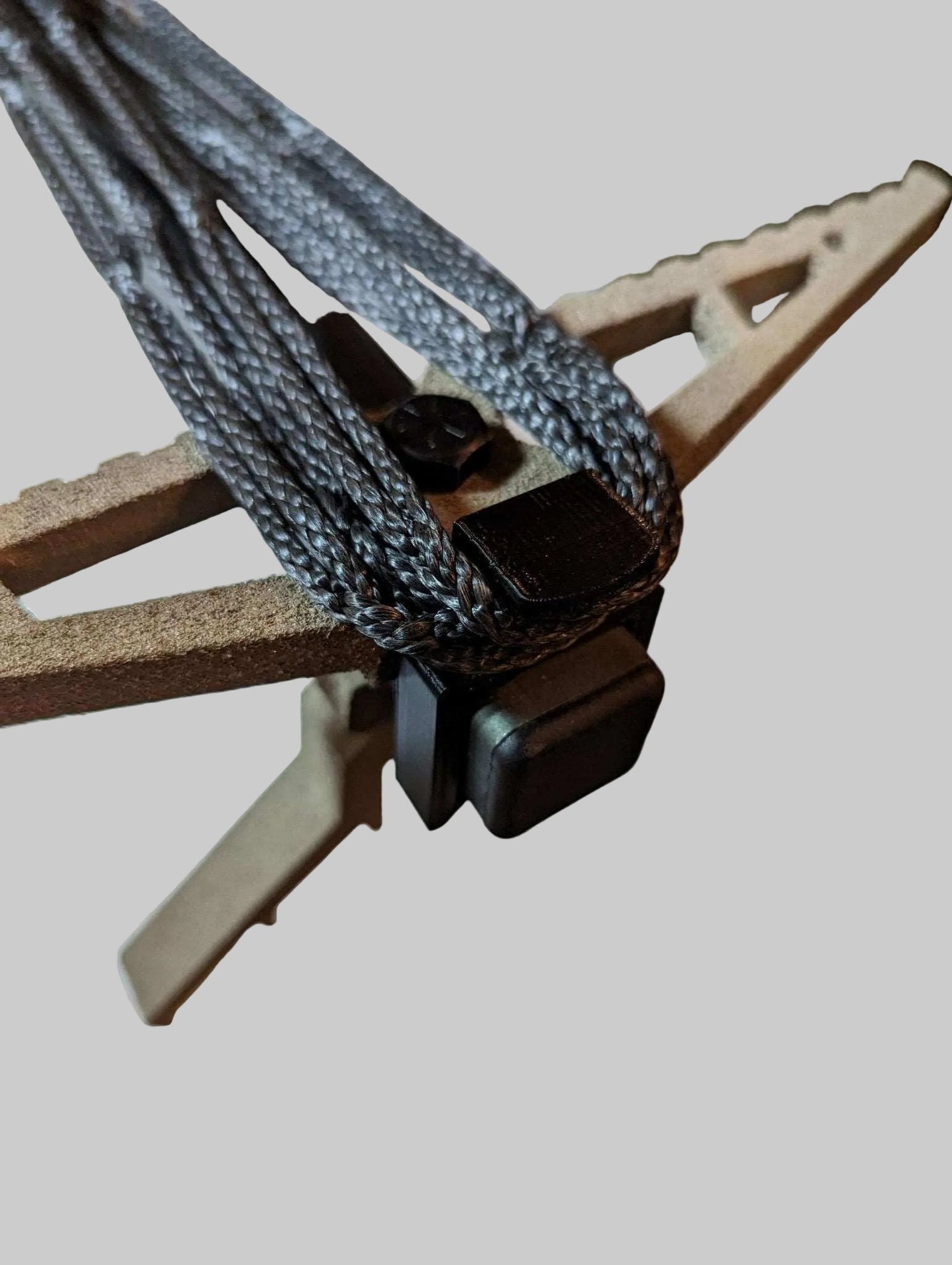 Climbing Stick Amsteel Spooler by 3D Hunting Solutions, featuring a compact device for organizing climbing stick Amsteel ropes.