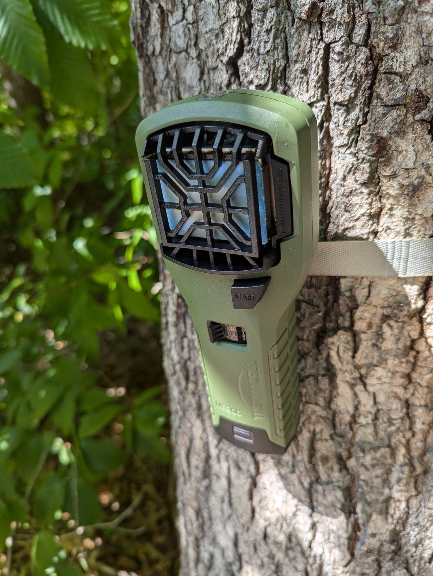 Thermacell Caddy Tree or Pack Mount hunting accessory by 3D Hunting Solutions, featuring a sturdy mount for thermacell devices.
