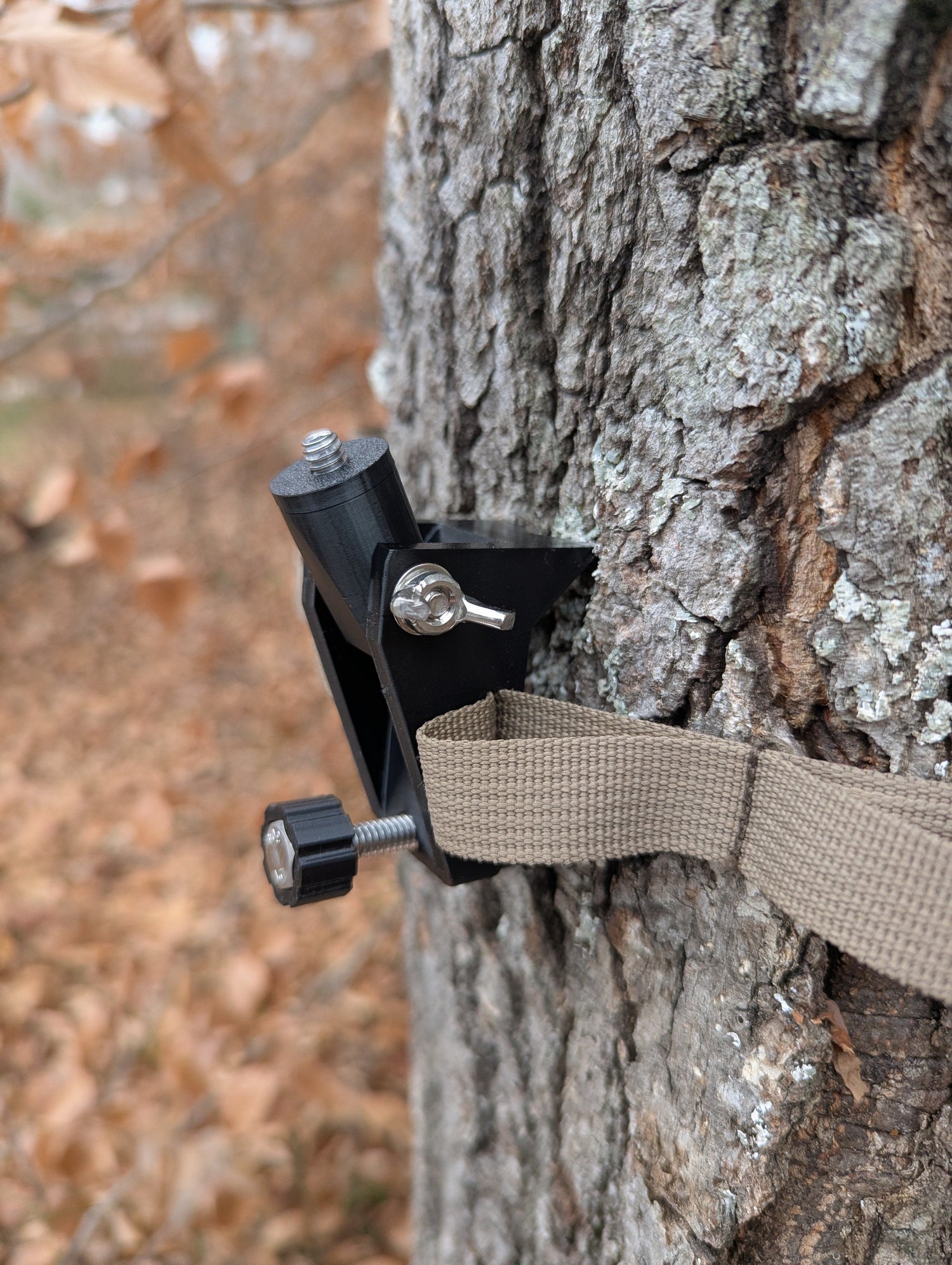 3D Hunting Solutions Blindside 360 Camera Mount for outdoor wildlife photography and hunting camera setup.