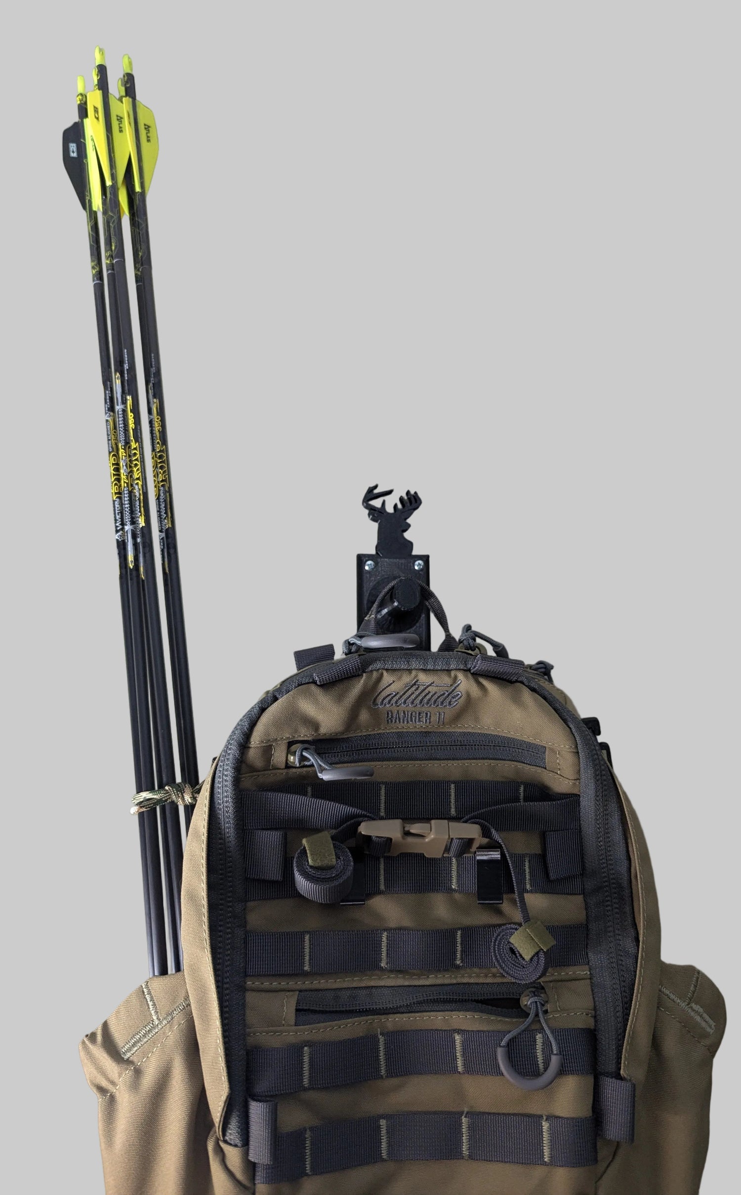 6 Shooter Archery Arrow Quiver by 3D Hunting Solutions holding arrows, designed for secure and easy arrow storage during hunting or shooting.