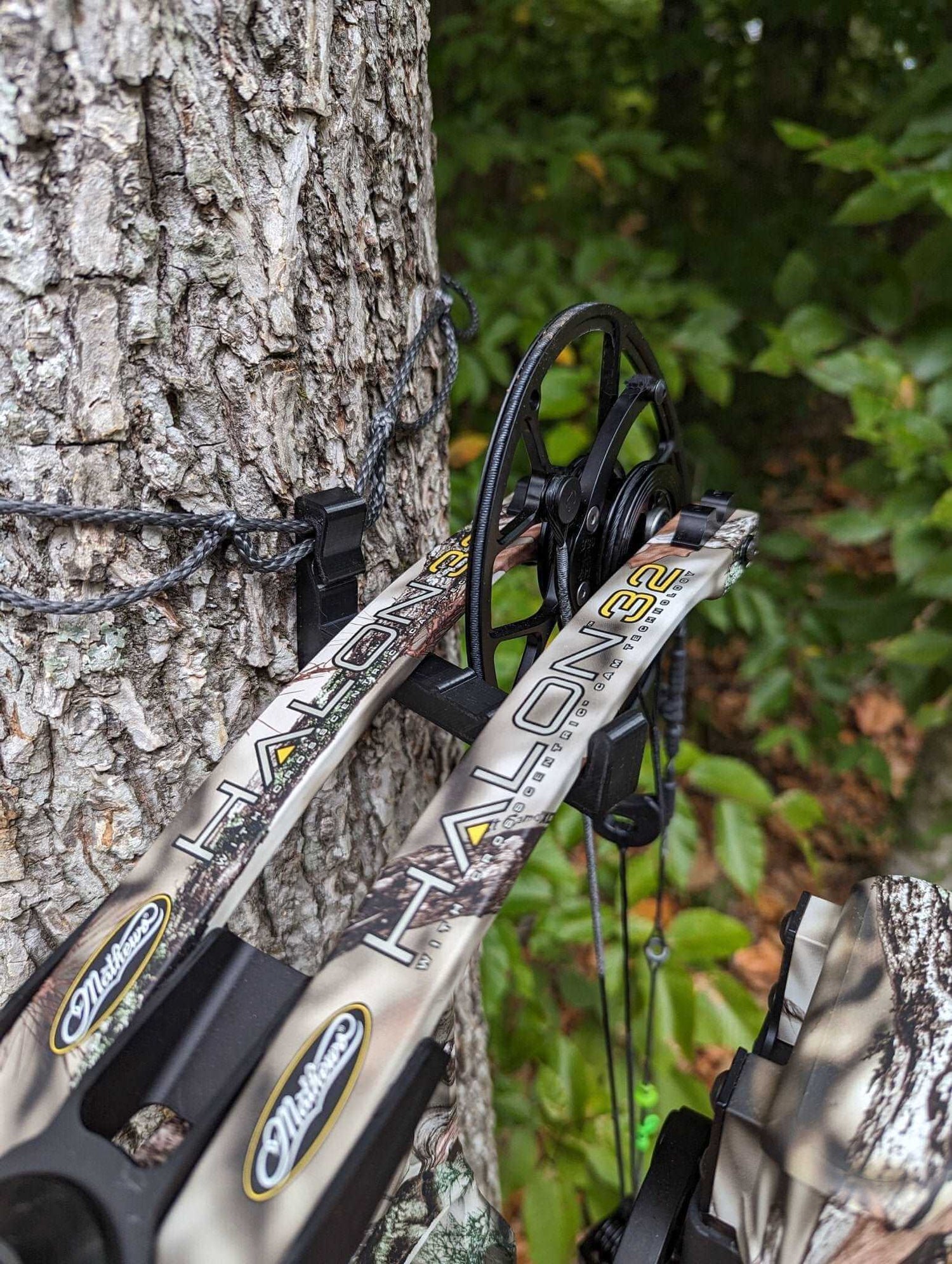 Amsteel Bow Hanger - 3D Hunting Solutions