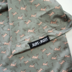 Bow Crew Apparel Bows & Bucks golf polo shirt featuring bow hunting and buck graphics, casual T-shirt for outdoor enthusiasts.