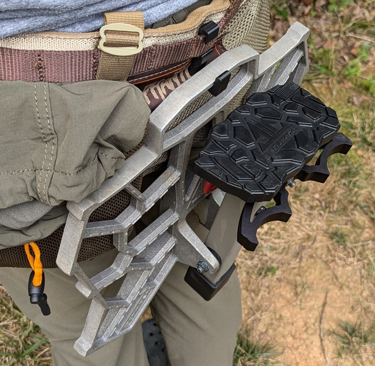 Saddle Platform Hanger - 3D Hunting Solutions