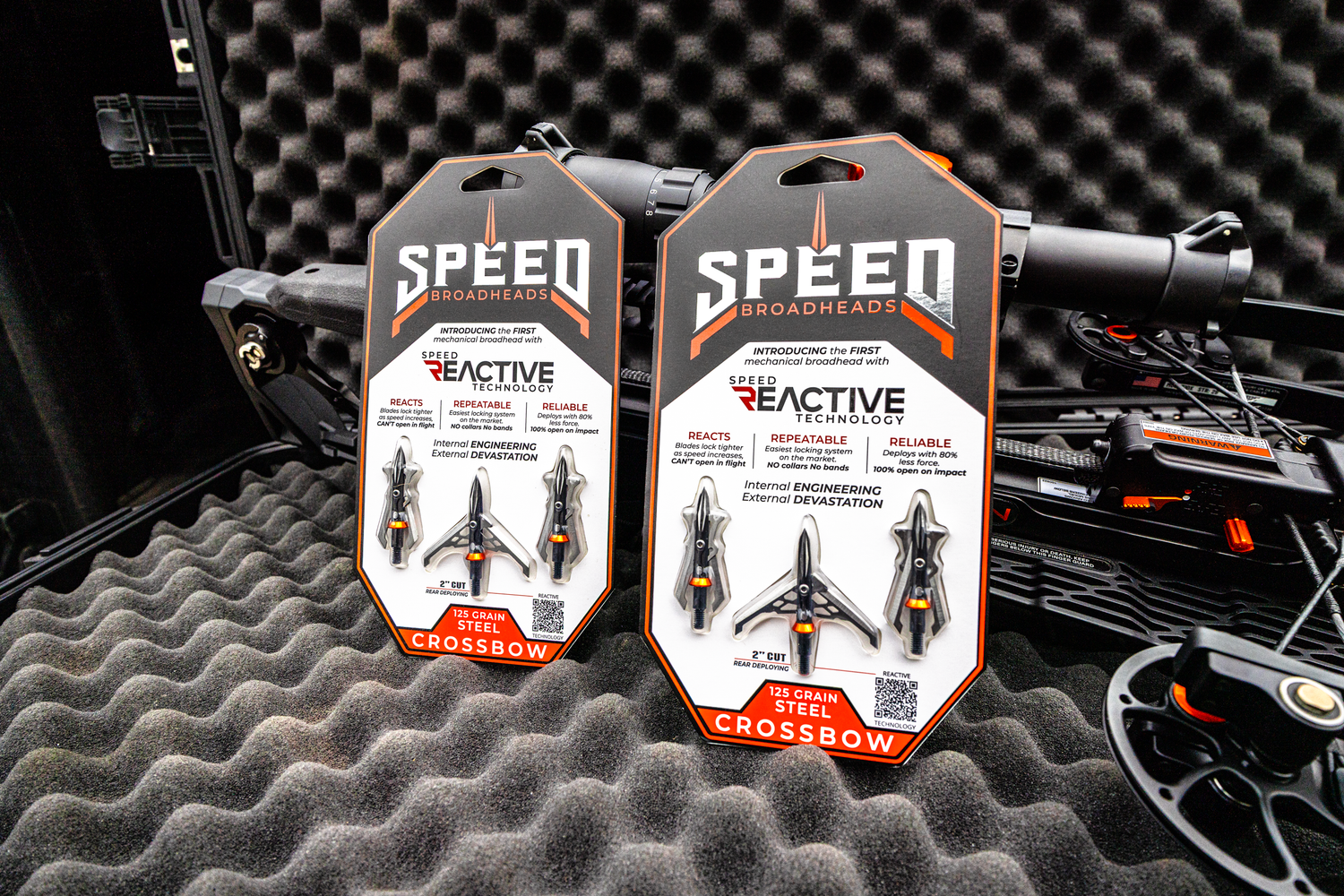Crossbow Steel 125 by Speed Broadheads, a close-up of a durable steel crossbow bolt with broadhead tip for hunting and target shooting.