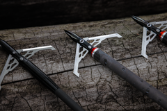 Crossbow Titanium 100 by Speed Broadheads, including a close-up of the sleek, durable titanium crossbow broadhead.